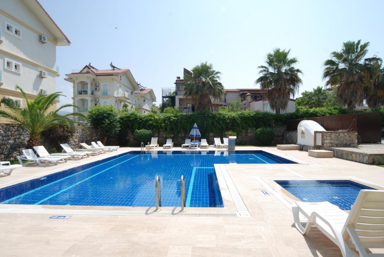 Saros Apartments Calis Beach Fethiye Eksteriør billede