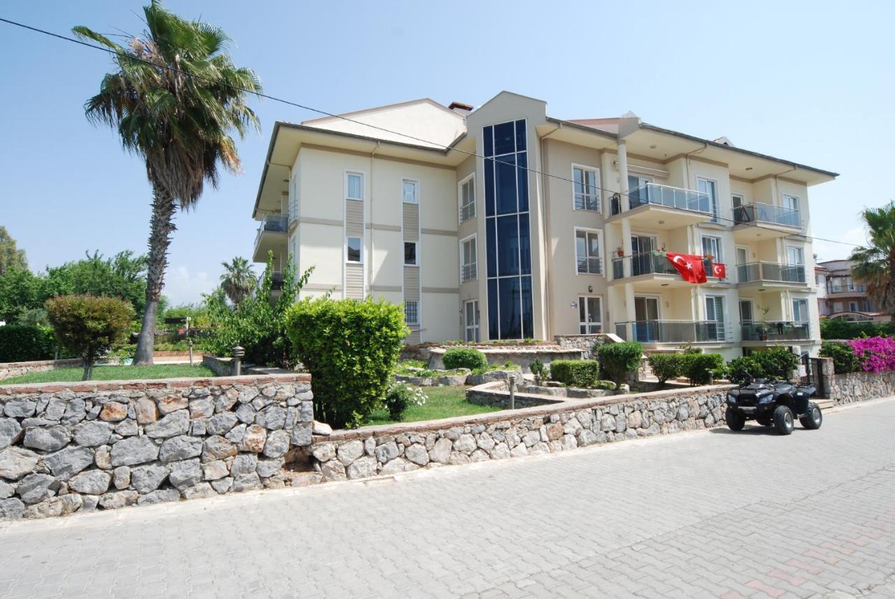 Saros Apartments Calis Beach Fethiye Eksteriør billede