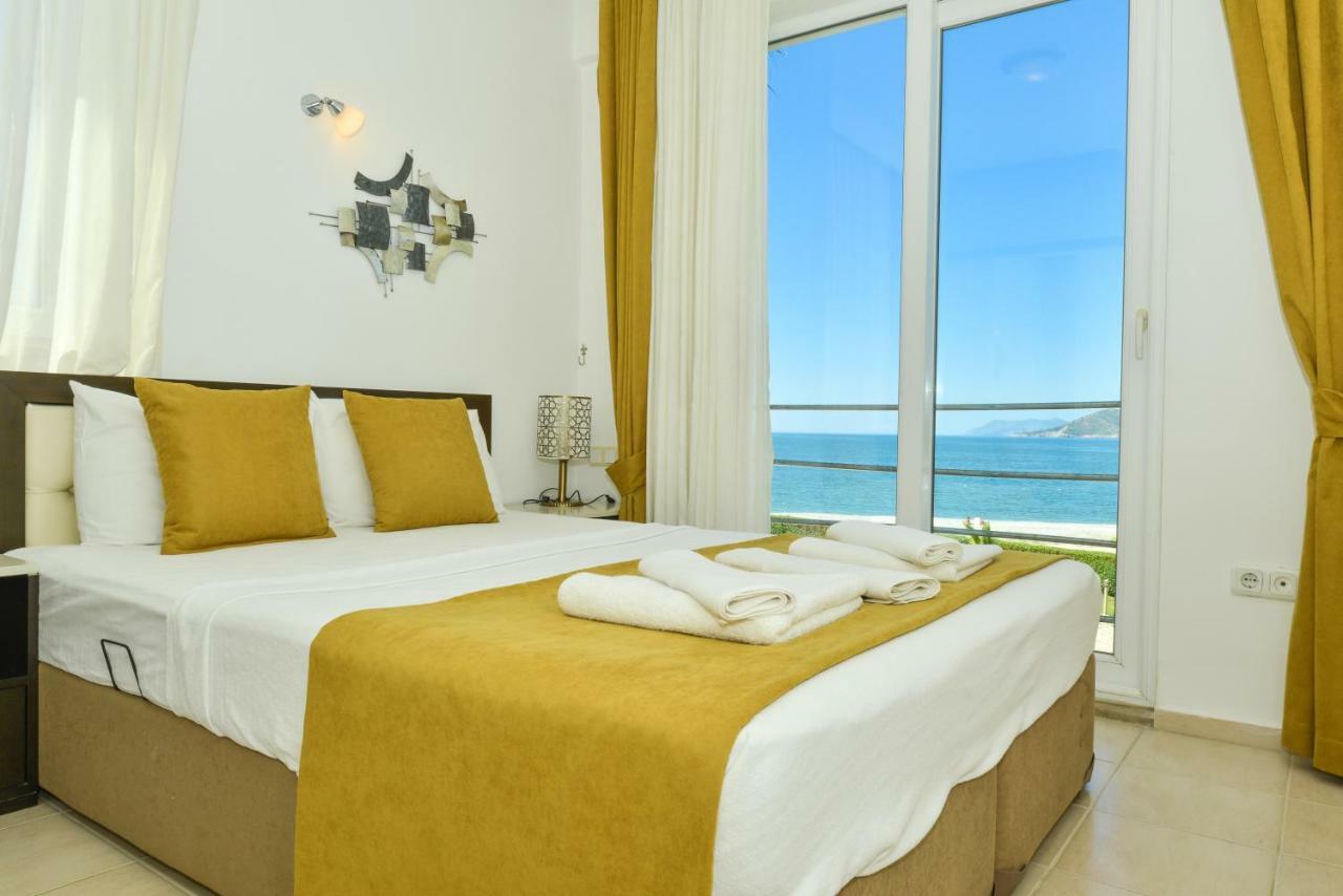 Saros Apartments Calis Beach Fethiye Eksteriør billede