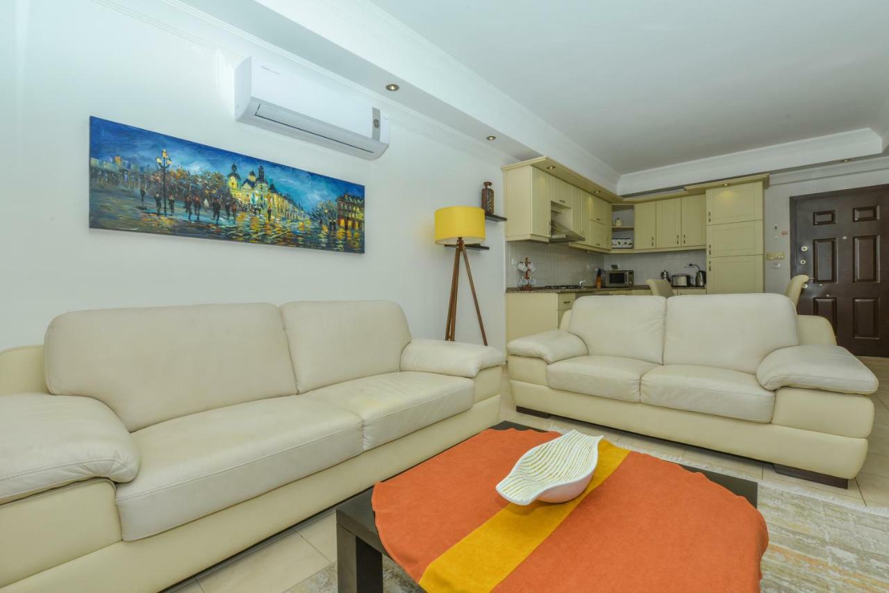 Saros Apartments Calis Beach Fethiye Eksteriør billede